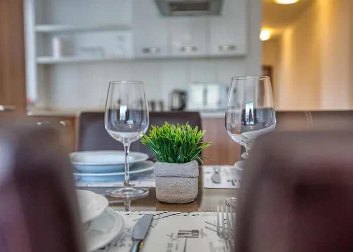 Spacious 2bd Penthouse In The Heart Of スリーマ