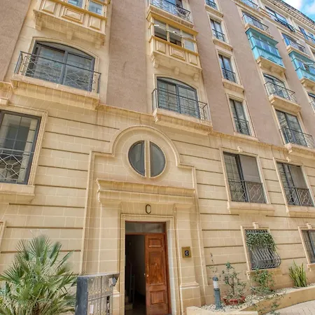 Spacious 2bd Penthouse In The Heart Of Sliema