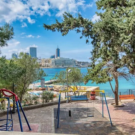 Spacious 2bd Penthouse In The Heart Of Sliema