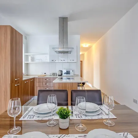 Lejlighed Spacious 2bd Penthouse In The Heart Of Sliema