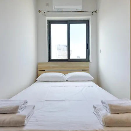 Spacious 2bd Penthouse In The Heart Of Lejlighed Sliema