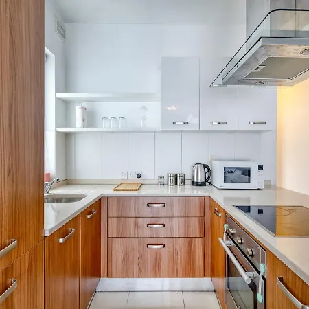 Spacious 2bd Penthouse In The Heart Of * Sliema