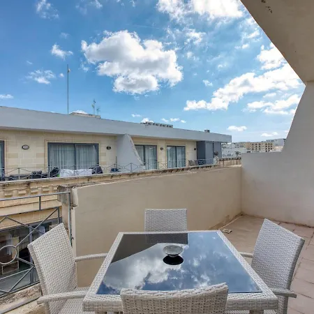 Lejlighed Spacious 2bd Penthouse In The Heart Of Sliema
