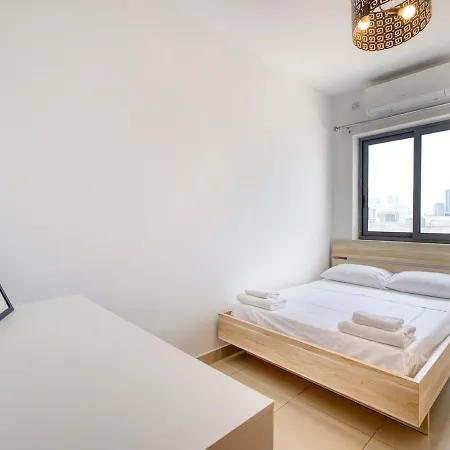 Spacious 2bd Penthouse In The Heart Of * Sliema