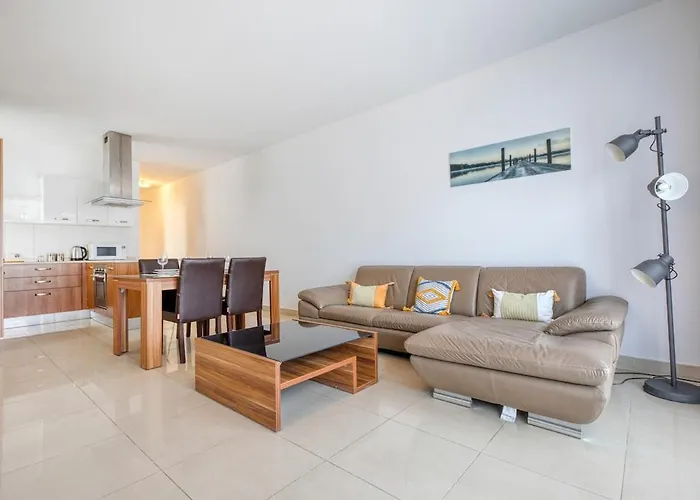 Appartement Spacious 2bd Penthouse In The Heart Of Sliema