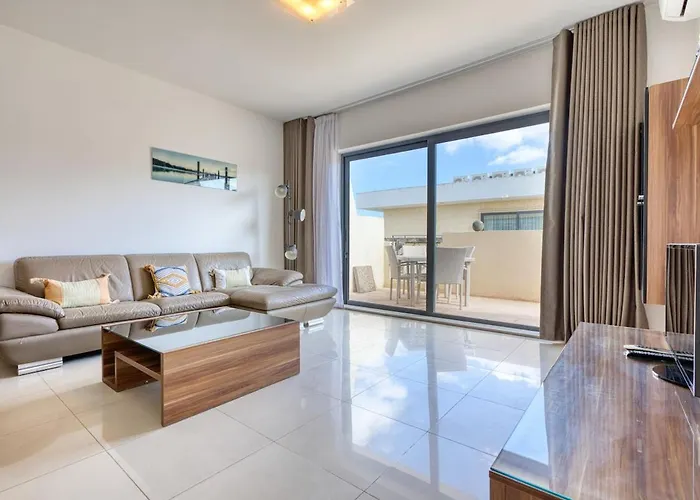 Διαμέρισμα Spacious 2bd Penthouse In The Heart Of *